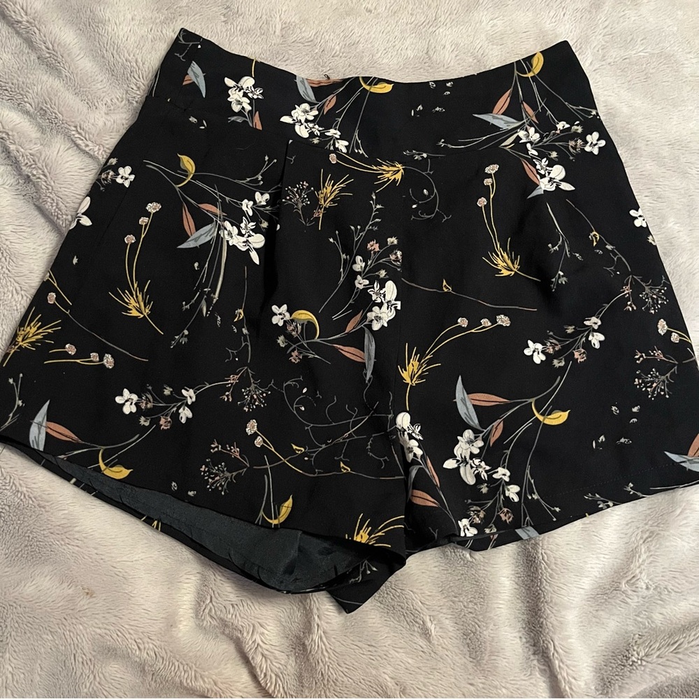Luvalot | High Waisted Floral Shorts